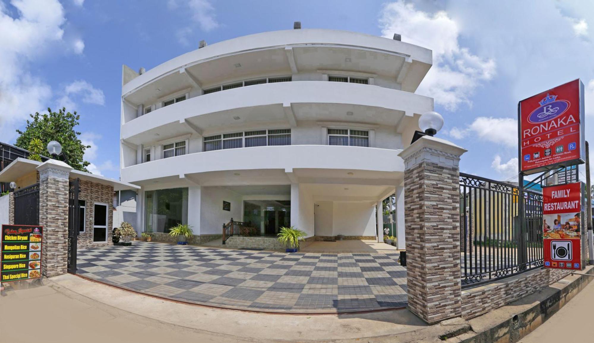 Ronaka Airport Transit Hotel Катунаяка Экстерьер фото